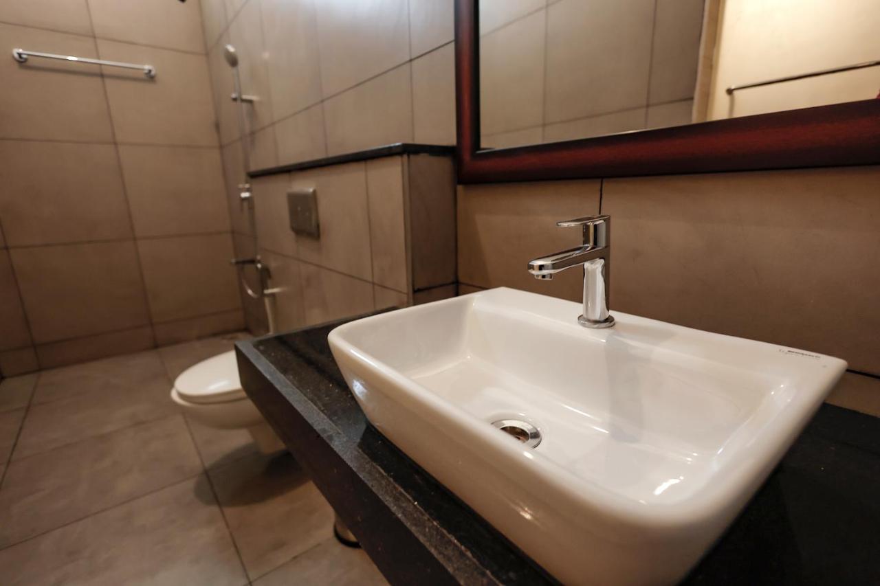 Falcon Suites Whitefield Бангалор Экстерьер фото